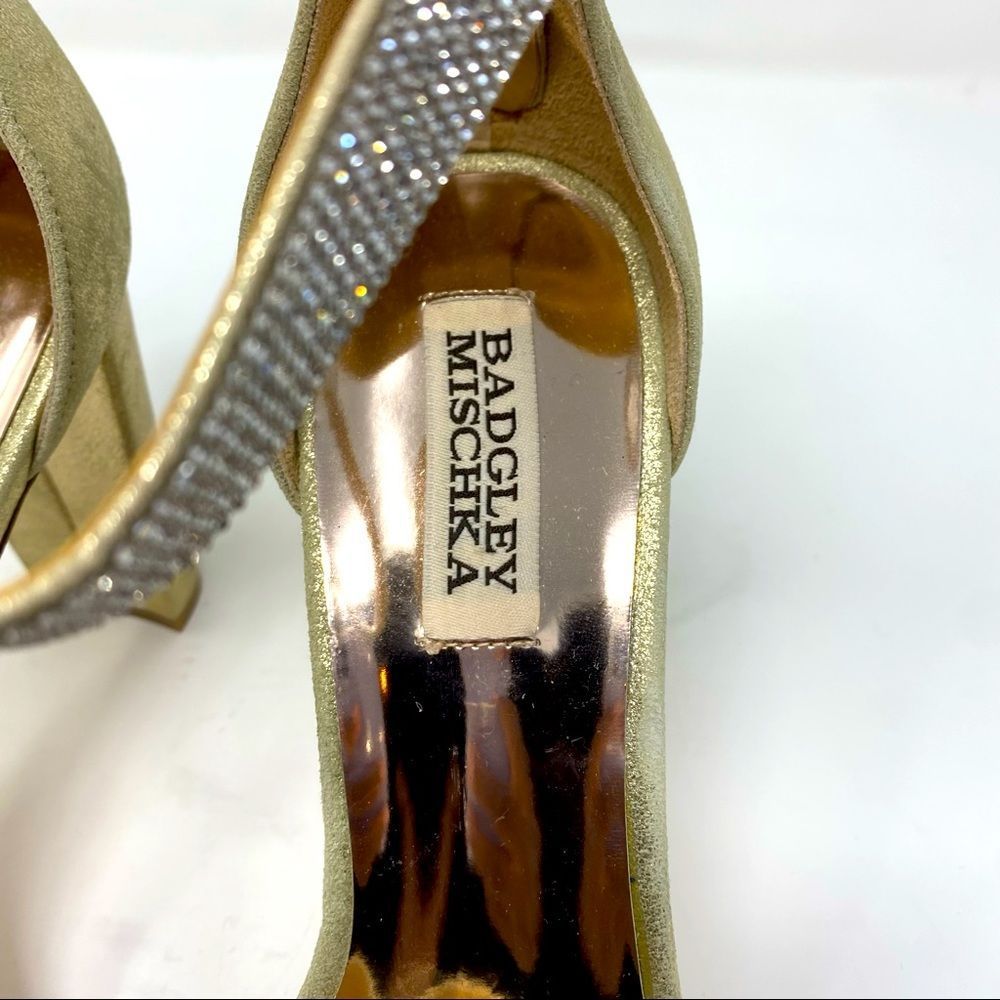 Bagdley Mischka Gold Block Heel Sz 8.5 - Picture 4 of 4